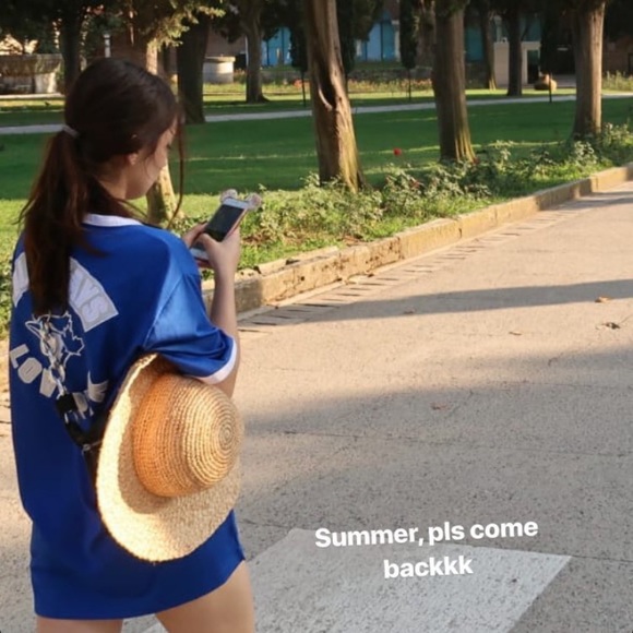 Blue Jays oversized shirt from VS Pink - Picture 5 of 6